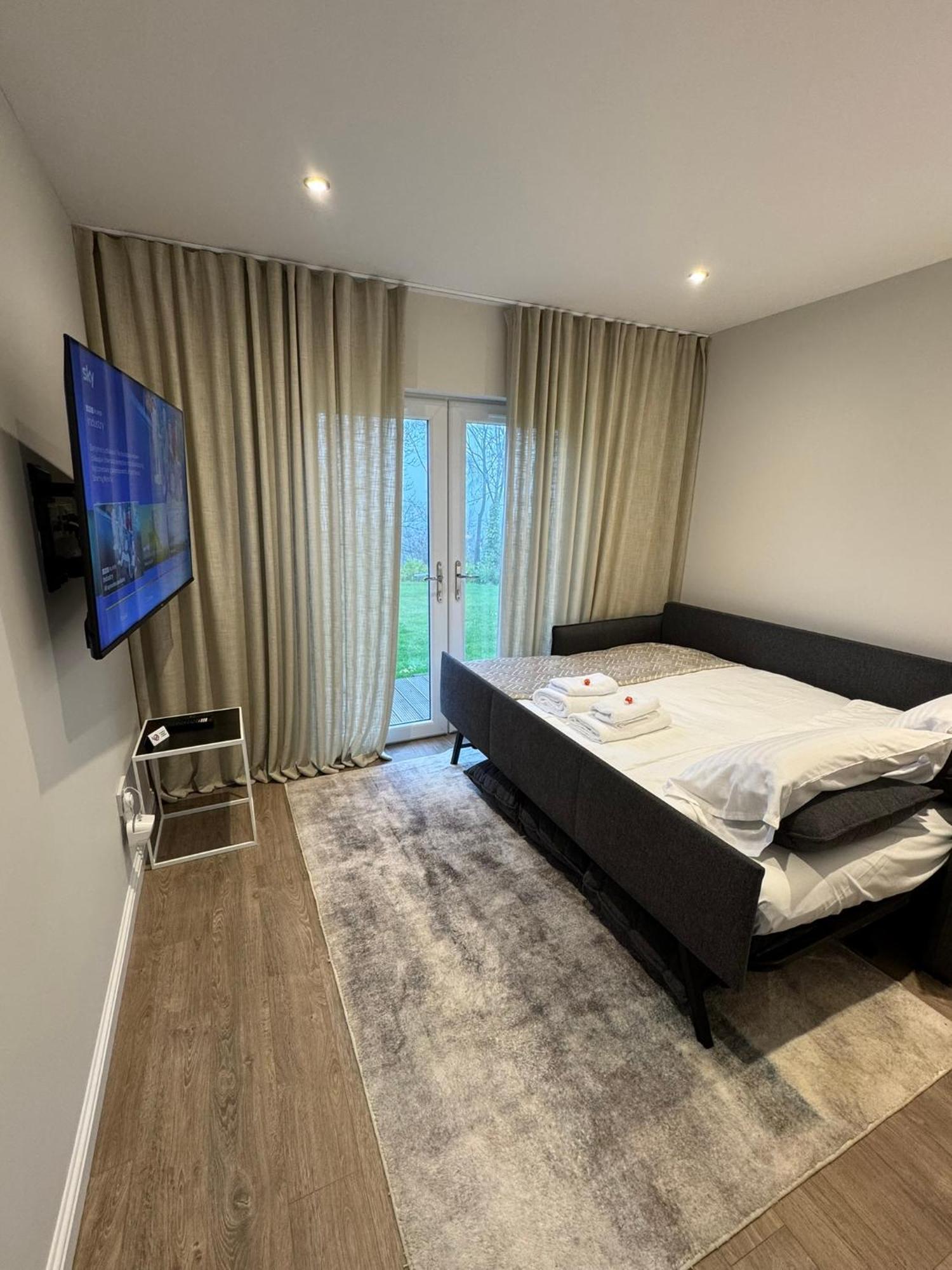 Luxury 2 Bedroom Cottage West Calder 外观 照片